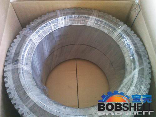 山東某集團(tuán)定制的寶殼牌壓輥殼順利發(fā)貨